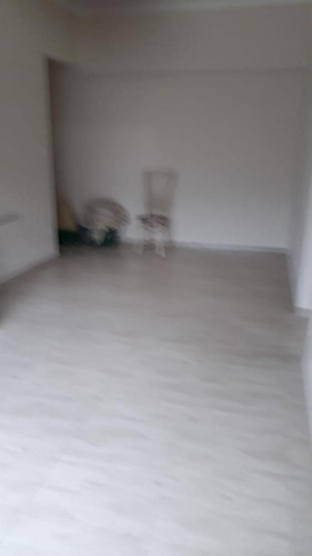 Imagem 9 de 15 de Ponta Da Praia- Apartamento 1 Dormitório- Wc Emp-gar Coletiva Suficiente- Ref -1795 - 1795