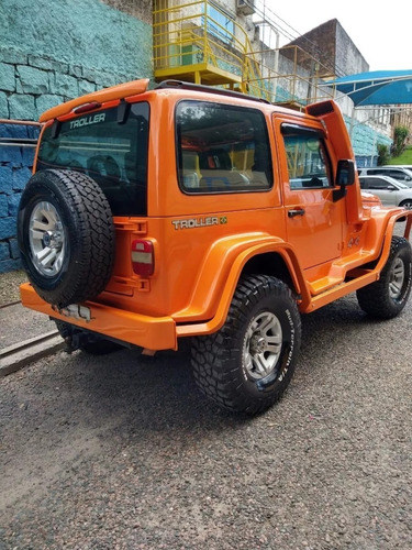 Troller T4 3.0 Expedition 4x4 2p