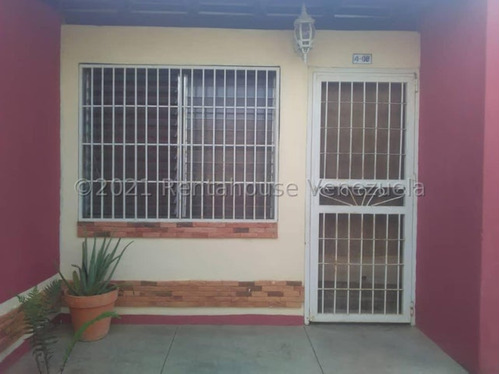 Milagros Inmuebles Casa Venta Barquisimeto Lara Zona Norte Tamaca Economica Residencial Economico  Rentahouse Codigo Referencia Inmobiliaria N° 24-6647