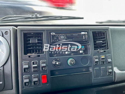 Imagem 14 de 15 de Ford Cargo 815e - 2010 - Bau Refrigerado 6.05m - 418.000km