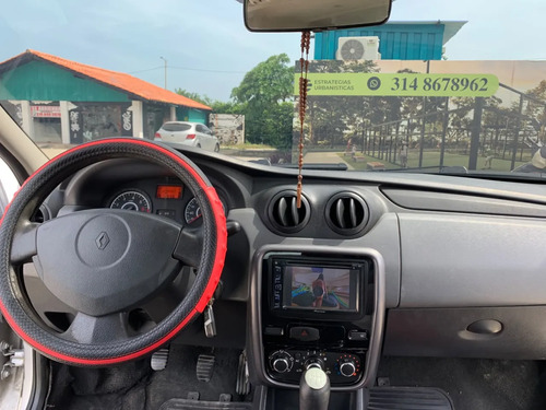 Se Vende Renault Logan 2013, Motor 1.4 C.c., Un Vehículo Con