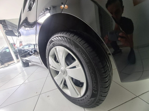 Imagem 7 de 22 de Nissan March 2015 1.6 16v S 5p