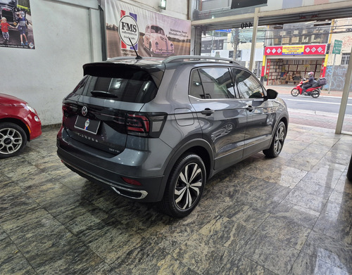Volkswagen T-Cross 1.4 250 TSI TOTAL FLEX HIGHLINE AUTOMÁTICO