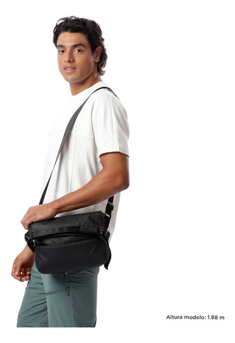 Totto Bolsa De Hombre Crossbody Bandolera Deploy - A Color Negro Diseño de la tela Lisa