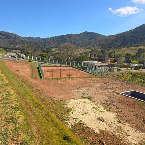 Terreno A Venda Em Condomínio Fechado