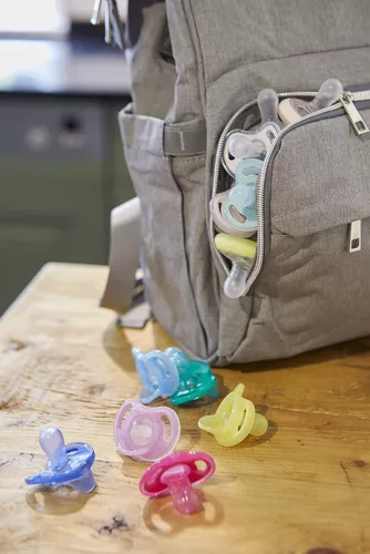  Tommee Tippee Chupete de silicona ultraligero, diseño simétrico  de una pieza, Binkies de silicona sin BPA, 18-36 meses, paquete de 4  chupetes : Bebés