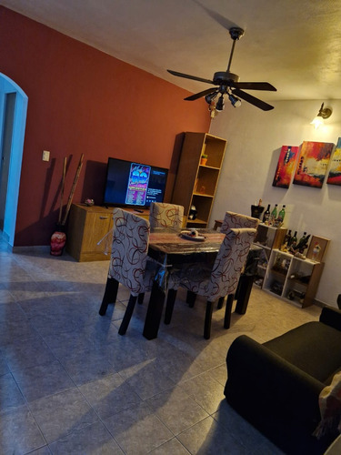 Casa En Moreno Centro.