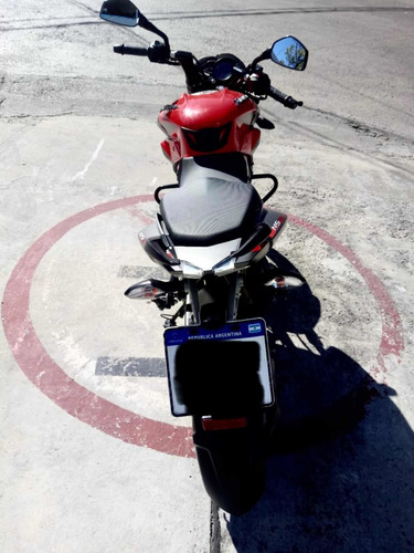 Bajaj Rouser 200 Ns