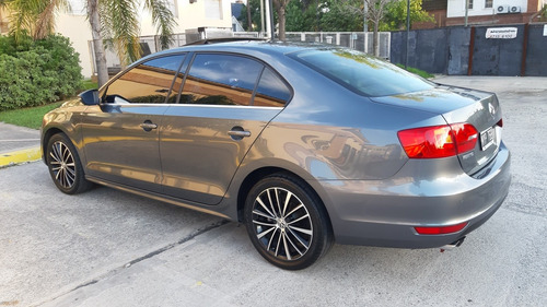 Volkswagen Vento 2.0 Tsi
