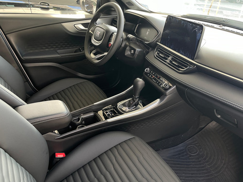 Fiat FASTBACK 1.3 T270 At6