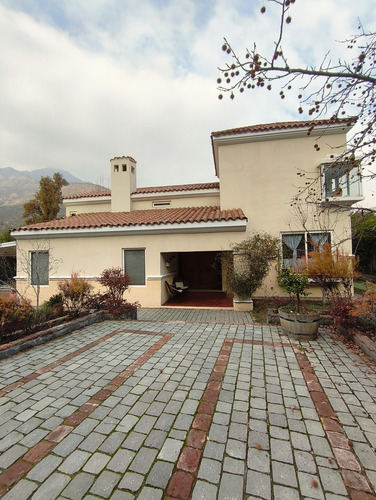 Hermosa Casa Con 6 Dormitorios
