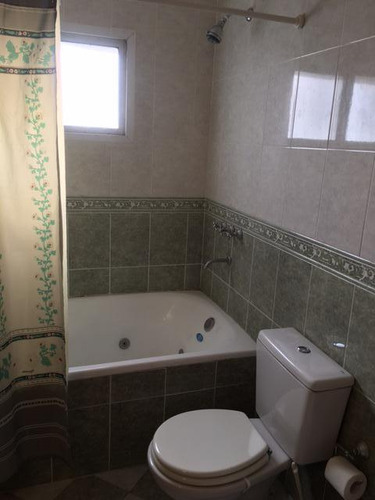 Casa En Venta - Excelente Ubicacion - Club De Campo El Moro