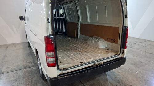 Toyota Hiace 2.7 Panel Super Larga Mt