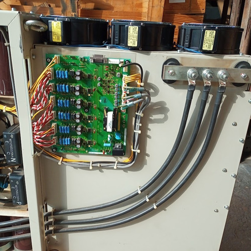 Inversor De Frequência Yaskawa Uej615200