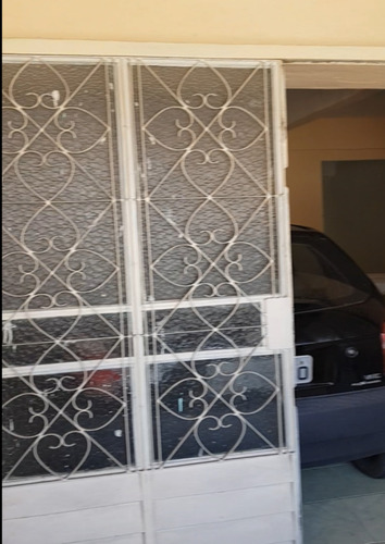 Linda Casa 112m2, No Prado, 2 Quartos, Iluminada, Ventilada