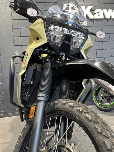 Imagen 6 de 23 de Kawasaki Klr 650 Abs 2023 Bbva Tomamos Permuta