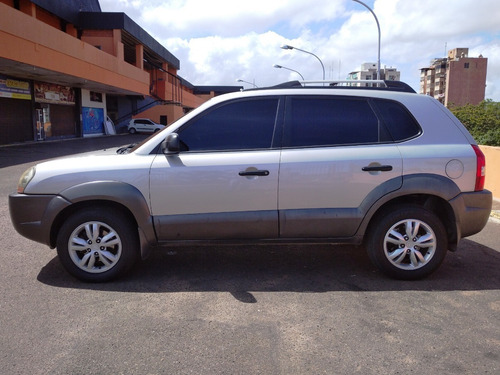 Imagen 3 de 17 de Hyundai Tucson 4x4