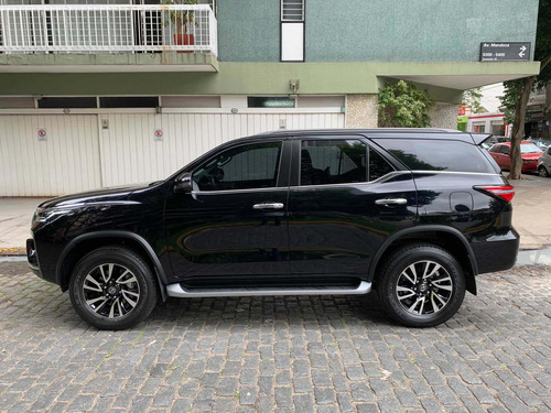 Imagen 3 de 8 de Toyota Sw4 2021 2.8 Srx 177cv 4x4 7as At