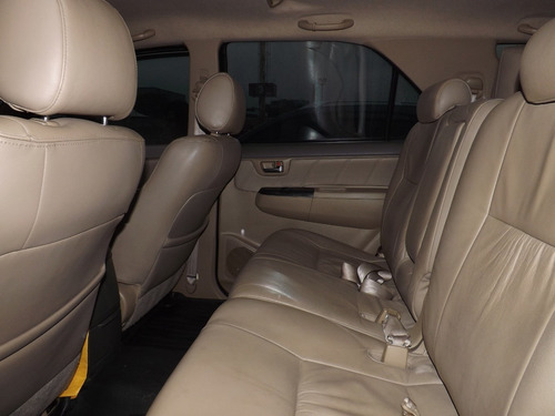 Toyota Fortuner .