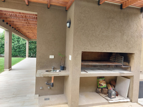 Casa En Venta Ubicado En Barbarita, General Pacheco, Tigre