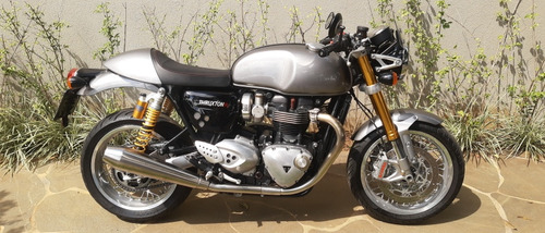 Triumph Thuxton R 1200