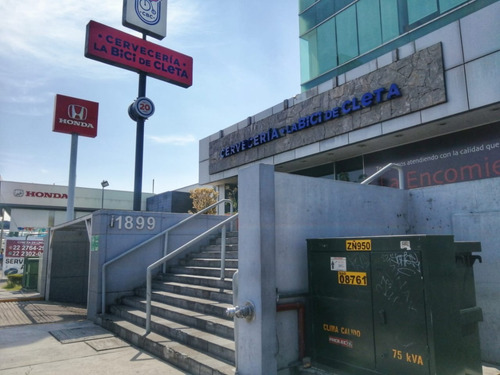 Oficinas Amuebladas Sin Aval Angelópolis Puebla. Amuebladas. Todos Los Servicios Incluidos. Estacionamiento Disponible Con Costo.