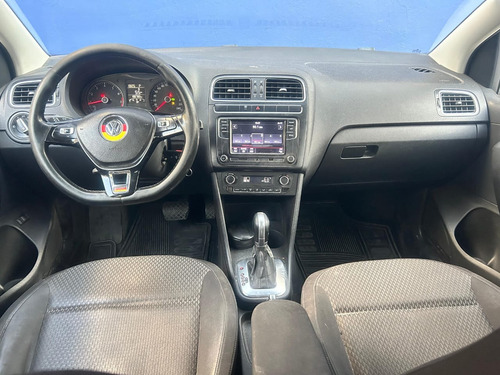 Volkswagen Vento 1.6 Highline At