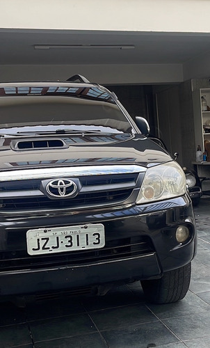 Toyota Hilux SW4 3.0 Srv 7l 4x4 Aut. 5p