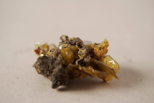 Imagen 2 de 3 de Piedra Mineral Wulfenita Nro. 2 Pieza De Colección