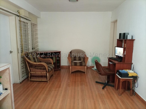 Hermoso Townhouse En Venta Ubicado En La Morita I Db 22-27402