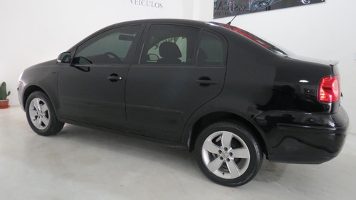 Imagem 4 de 13 de Vw Polo Sedan 1.6 2012