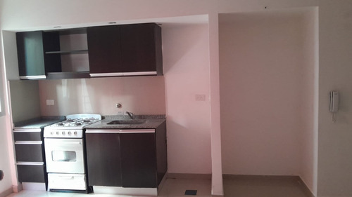 Departamento Monoamiente Sin Muebles, Alquiler Temporal, Almagro