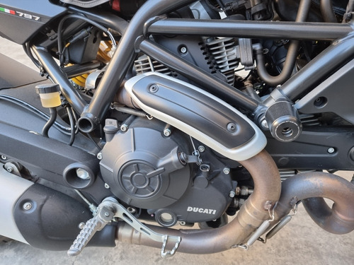 Ducati Monster 797