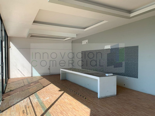 Imagen 8 de 20 de Local Comercial Para Servicios Junto A Mercedes Benz De Bern