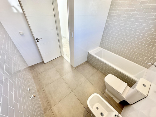 Casa En Venta 4 Ambientes En Una Planta Con Pileta - Barrio Privado San Lucas