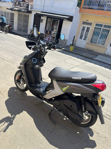 Bwis Fi 2018 Como Nueva Todo Al Dia Con Traspaso Incluido.