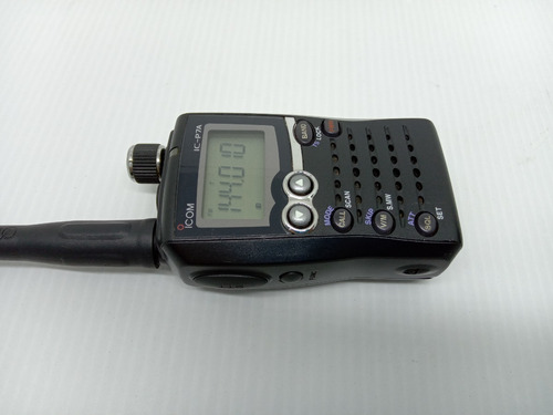 Imagem 10 de 10 de Rádio Transceptor Ultra Leve Icom Icp7a Ht Vhf Uhf Ic-p7a