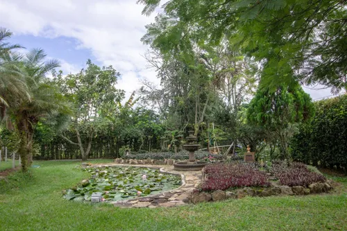 Casa En Arriendo/venta En Las Mercedes. Cod A4615