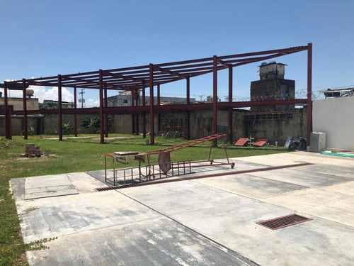 Imagen 20 de 28 de Estacion De Servicio Av. Constitucion Con Calle Carabobo 3500 Mts2