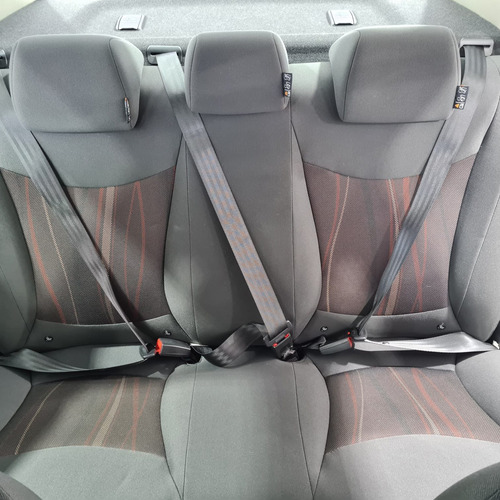Imagen 13 de 15 de Chevrolet Aveo Ls Ta 2020