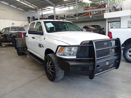 Imagen 7 de 15 de 2015 Ram 3500 Crew Cab Chasis