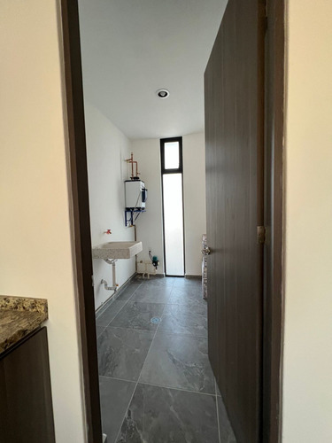 Imagen 15 de 19 de Venta De Hermosa Casa De 2 Niveles En Fraccionamiento Cañadas Del Arroyo, Corregidora $2,650,000