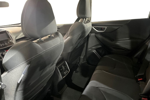 Subaru (in) 2.0 Dynamic Eyesight At 4x4 Hibrido 5p