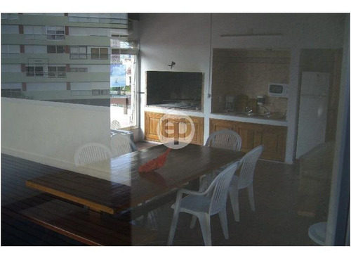 Departamento - Playa Mansa