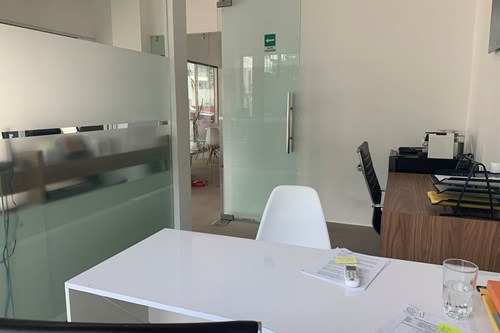 Local Comercial En Renta En Esquina, En Zona Turística De Alto Crecimiento En Playa Del Carmen, ...