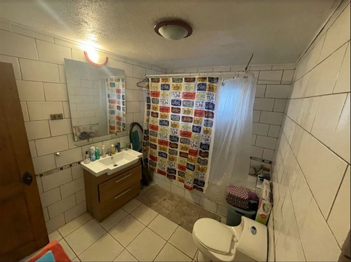 Casa En Venta De 3 Dorm. En Isla De Maipo