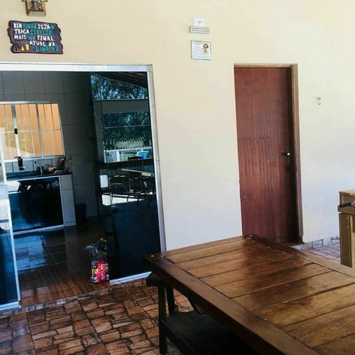 Imagem 2 de 8 de Alugo Chácara Em Ibiúna R$ 2.000 O Final De Semana