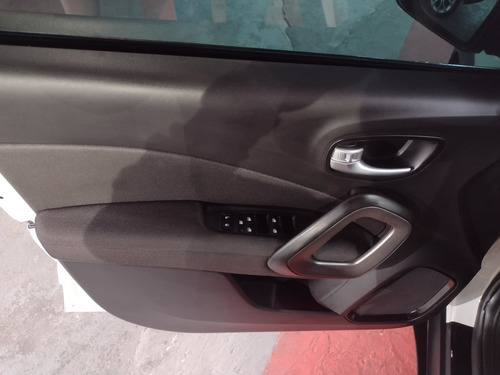 Imagem 11 de 11 de Fiat Toro Freedom 1.8 Flex Automático Couro 2018