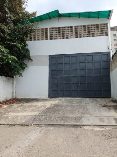 Imagen 29 de 30 de Galpon Con Local Comercial Entre Av. Bolivar Y Hermandad Gallega De Valencia, Sector La Ceiba. Alquila Crismelia Castillo