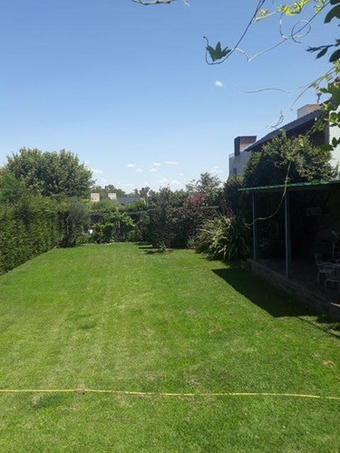 Casa En Venta En Juana Koslay